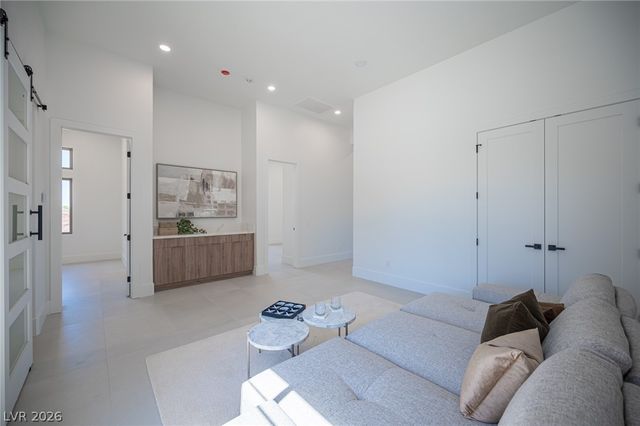 18 Brookridge Drive, Henderson, NV 89052