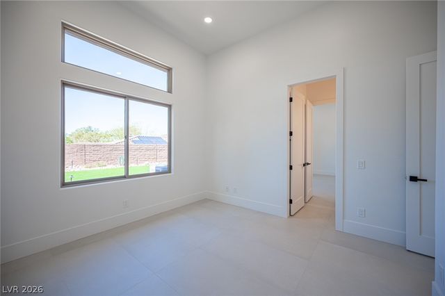 18 Brookridge Drive, Henderson, NV 89052
