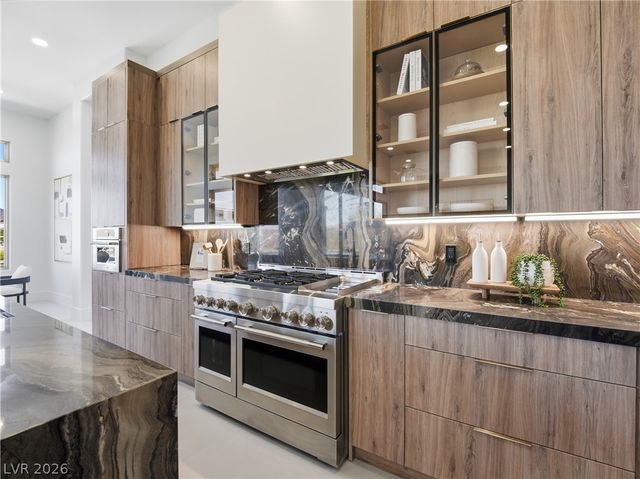 18 Brookridge Drive, Henderson, NV 89052