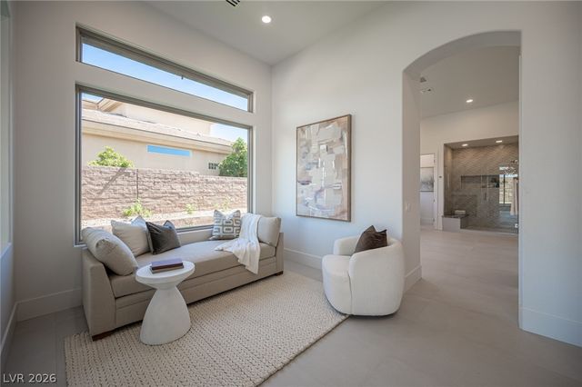 18 Brookridge Drive, Henderson, NV 89052