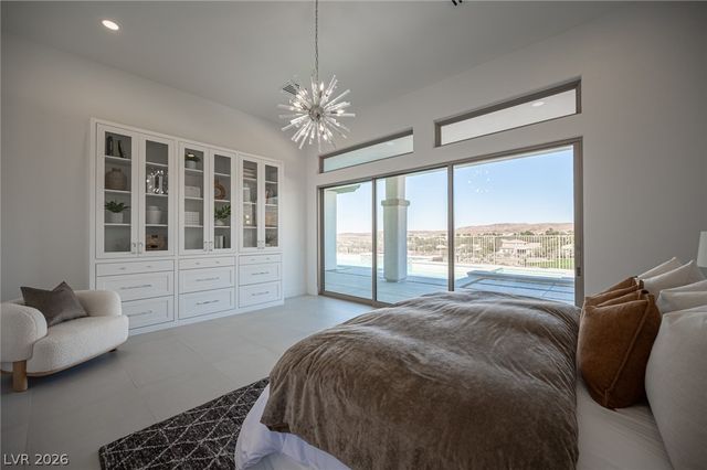 18 Brookridge Drive, Henderson, NV 89052