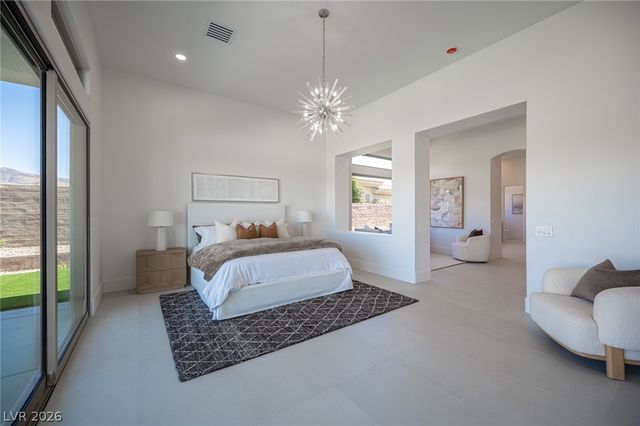 18 Brookridge Drive, Henderson, NV 89052