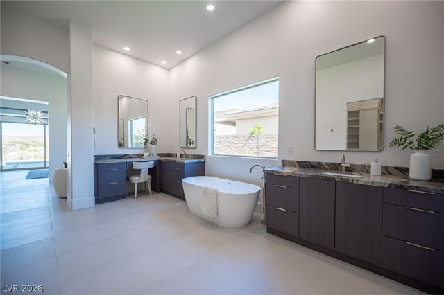 18 Brookridge Drive, Henderson, NV 89052