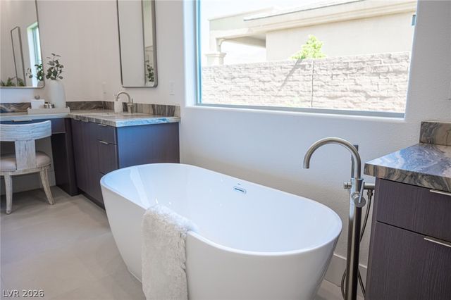 18 Brookridge Drive, Henderson, NV 89052