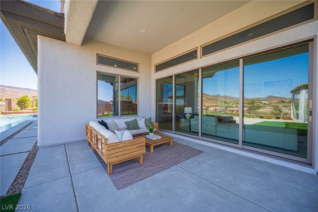 18 Brookridge Drive, Henderson, NV 89052