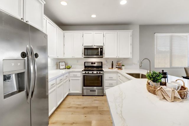 3456 Molokai Rd, West Sacramento, CA 95691