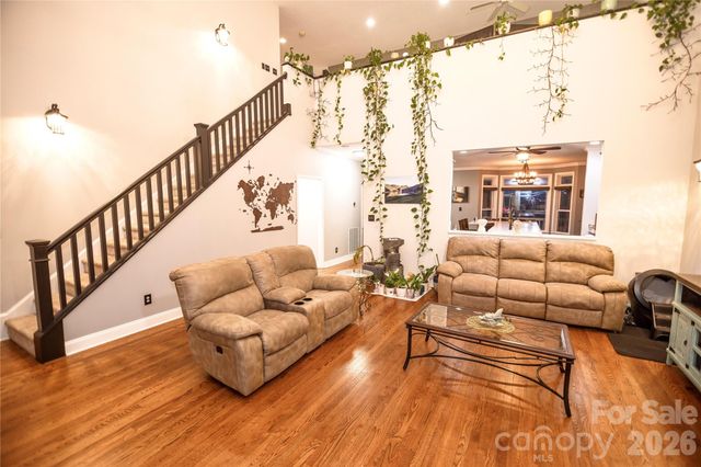 5 Gemini Heights, Weaverville, NC 28787