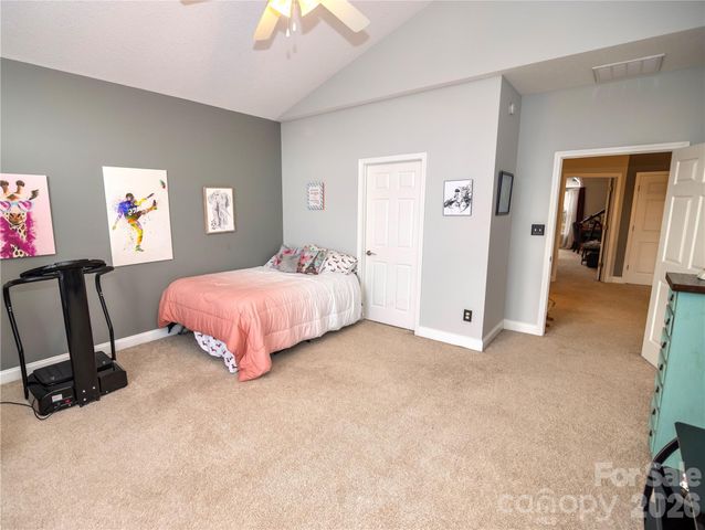 5 Gemini Heights, Weaverville, NC 28787