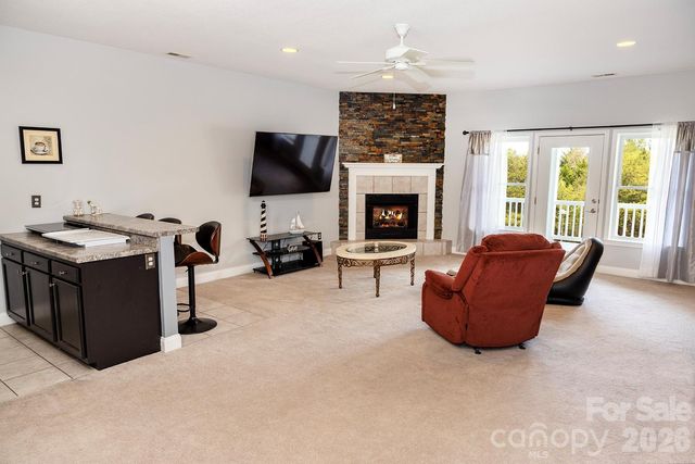 5 Gemini Heights, Weaverville, NC 28787
