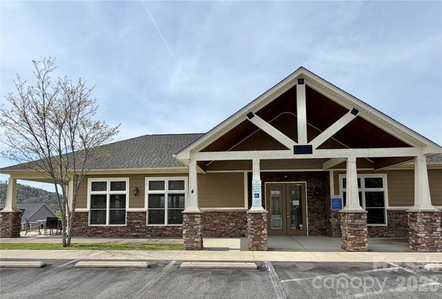 5 Gemini Heights, Weaverville, NC 28787
