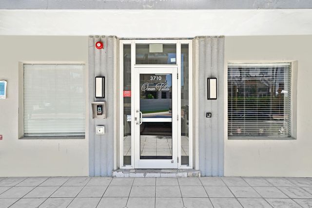 3710 Collins Avenue N-304, Miami Beach, FL 33140