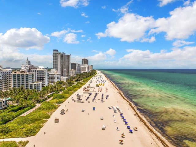 3710 Collins Avenue N-304, Miami Beach, FL 33140