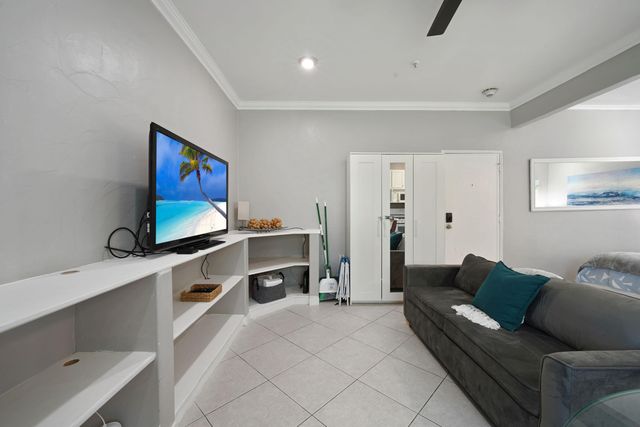 3710 Collins Avenue N-304, Miami Beach, FL 33140