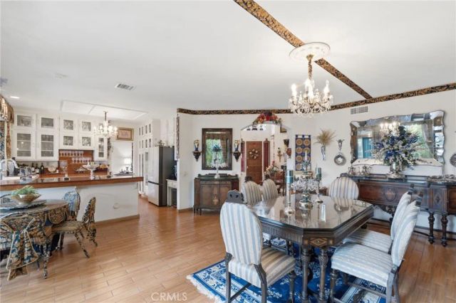 933 La Salle Circle, Corona, CA 92879