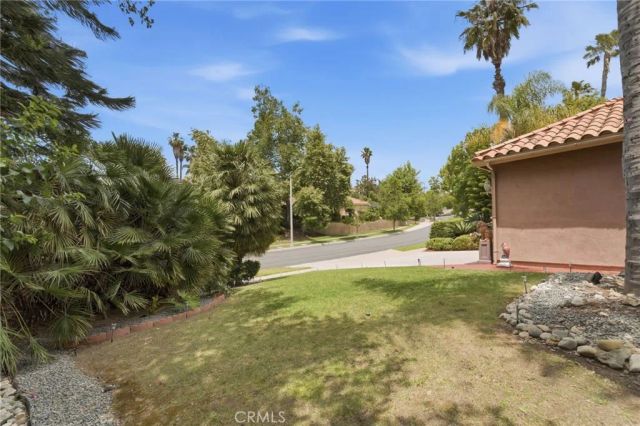 933 La Salle Circle, Corona, CA 92879