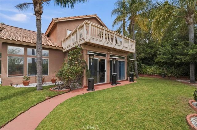 933 La Salle Circle, Corona, CA 92879