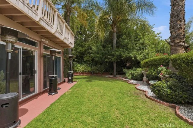 933 La Salle Circle, Corona, CA 92879
