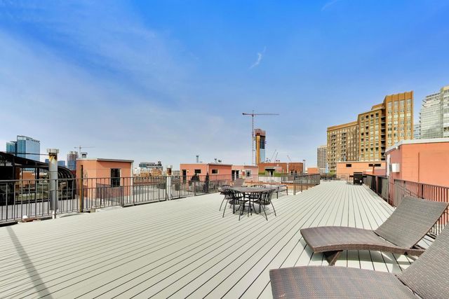 550 N Kingsbury Street 423, Chicago, IL 60654