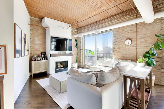 550 N Kingsbury Street 423, Chicago, IL 60654