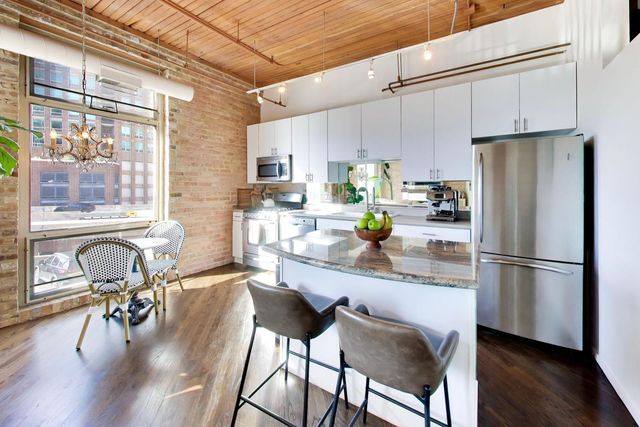 550 N Kingsbury Street 423, Chicago, IL 60654
