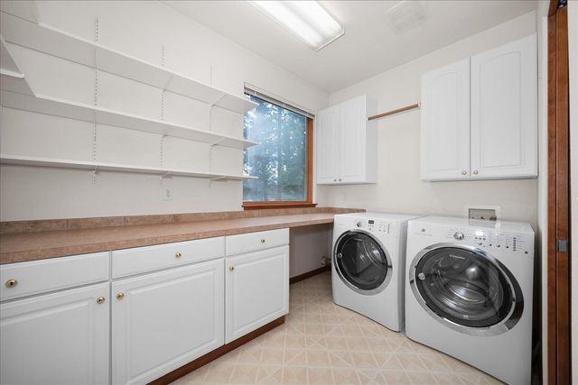 1821 S Viewcrest Ln, Spokane, WA 99212