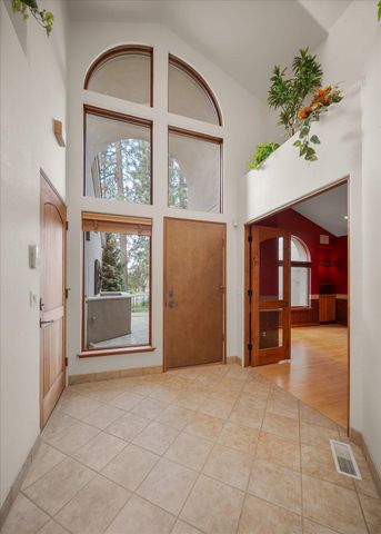 1821 S Viewcrest Ln, Spokane, WA 99212