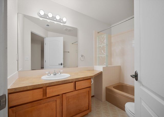 1821 S Viewcrest Ln, Spokane, WA 99212