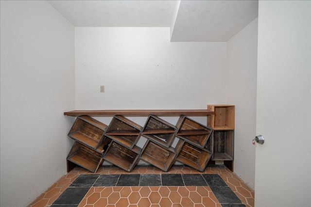 1821 S Viewcrest Ln, Spokane, WA 99212