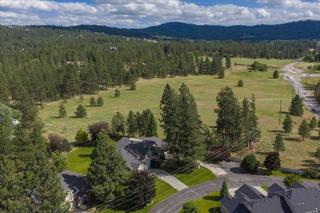 1821 S Viewcrest Ln, Spokane, WA 99212