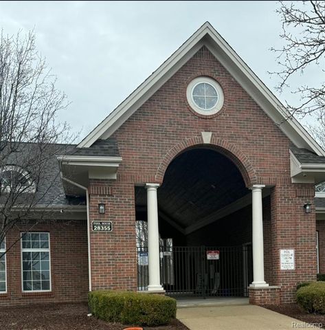 51561 Stern Lane 147, New Baltimore, MI 48051