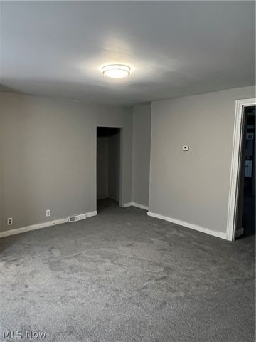 6617 Wakefield Avenue, Cleveland, OH 44102