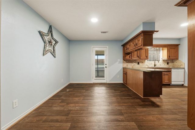 1001 Camilla Lake Road, Coldspring, TX 77331