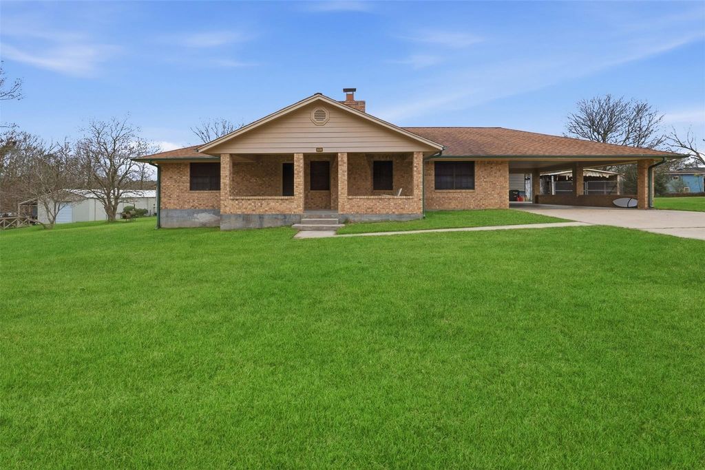 1001 Camilla Lake Road, Coldspring, TX 77331