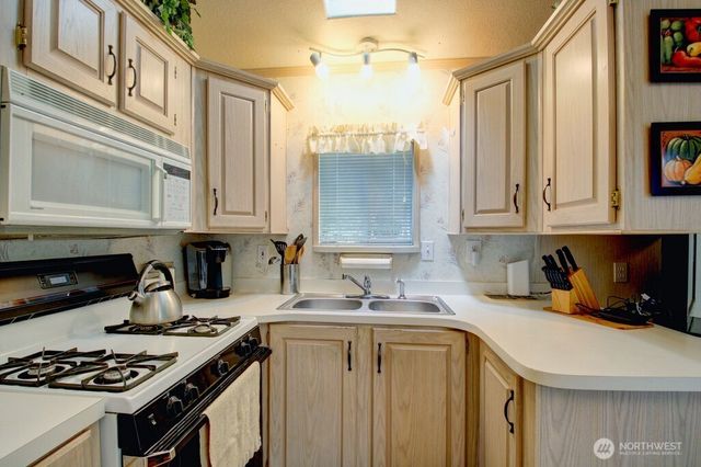 42 6 Riverside Drive, Deming, WA 98244