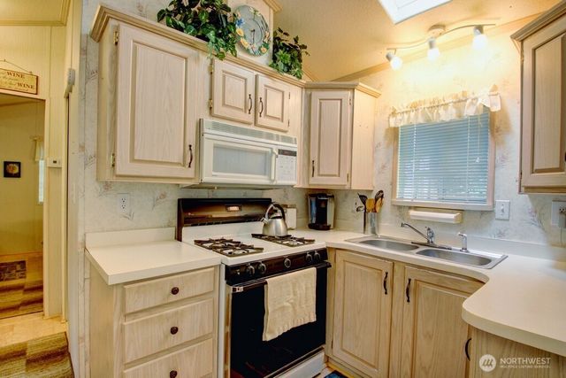 42 6 Riverside Drive, Deming, WA 98244
