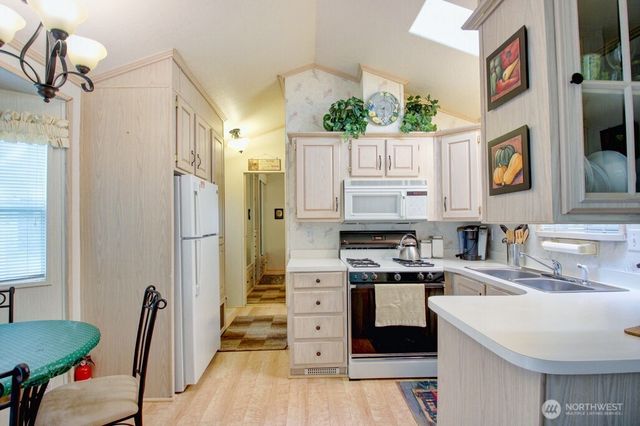 42 6 Riverside Drive, Deming, WA 98244