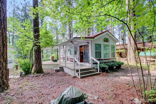 42 6 Riverside Drive, Deming, WA 98244