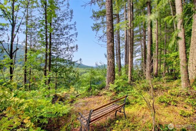 42 6 Riverside Drive, Deming, WA 98244