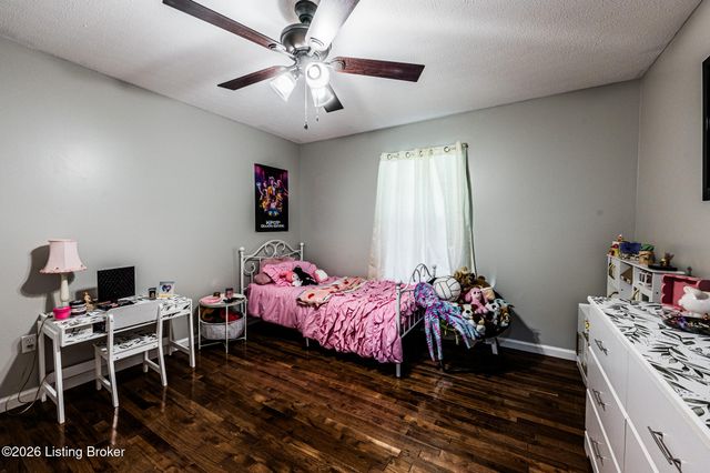 1896 Little Beaver Creek Rd, Bowling Green, KY 42101