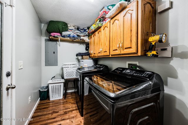 1896 Little Beaver Creek Rd, Bowling Green, KY 42101