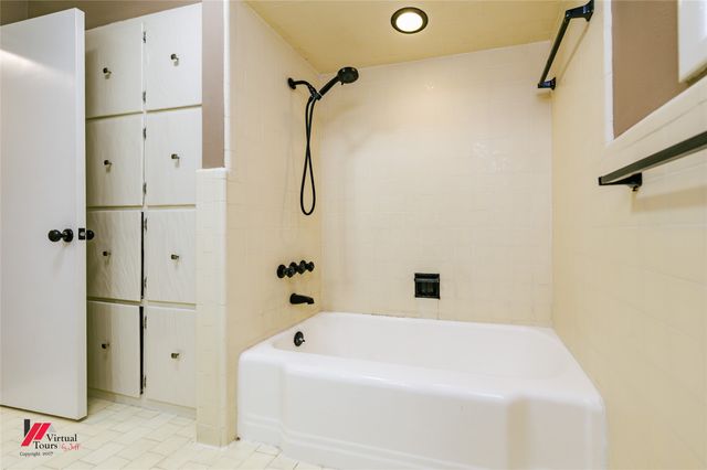 1914 Bayou Drive, Shreveport, LA 71105