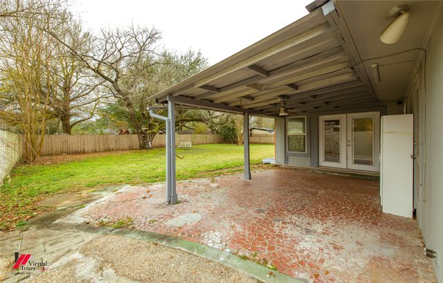 1914 Bayou Drive, Shreveport, LA 71105