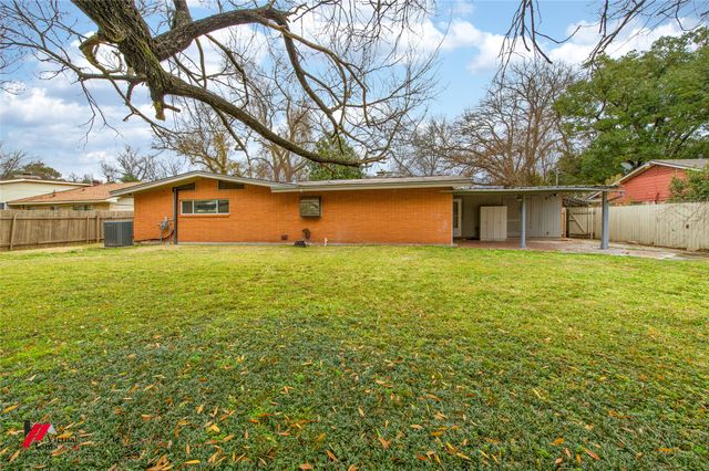 1914 Bayou Drive, Shreveport, LA 71105