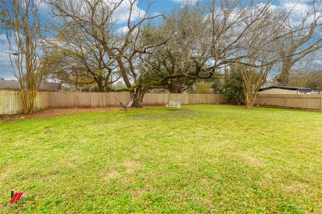 1914 Bayou Drive, Shreveport, LA 71105