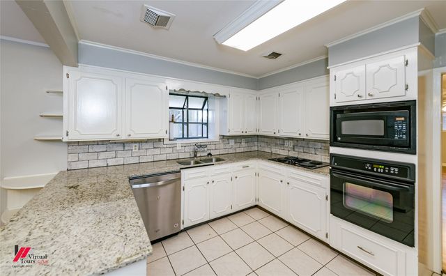 1914 Bayou Drive, Shreveport, LA 71105