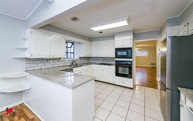 1914 Bayou Drive, Shreveport, LA 71105