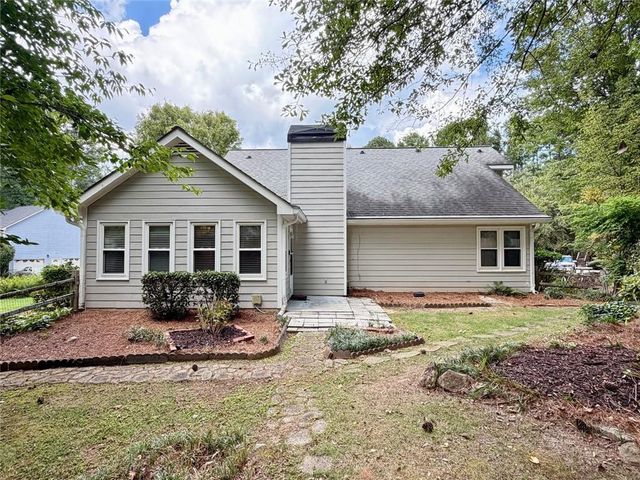 3240 Country Walk Drive, Powder Springs, GA 30127