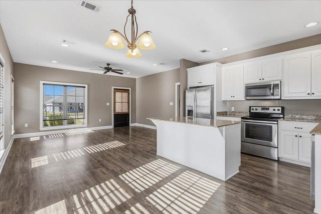 4 Wild Flower, Hattiesburg, MS 39401