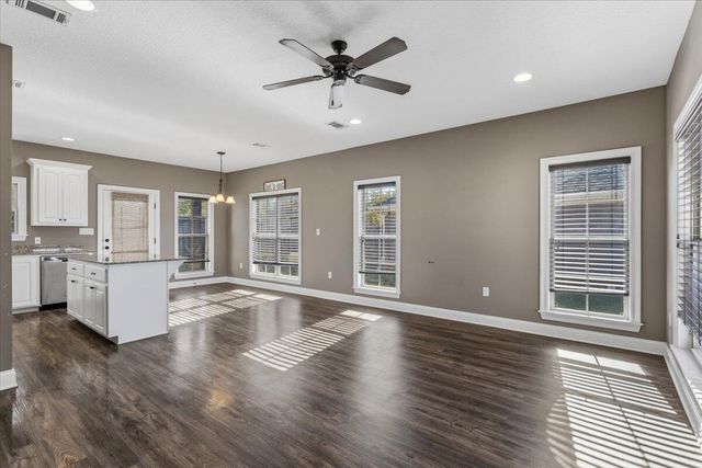 4 Wild Flower, Hattiesburg, MS 39401