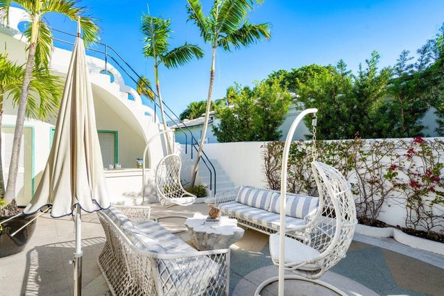 162 Peruvian Avenue, Palm Beach, FL 33480